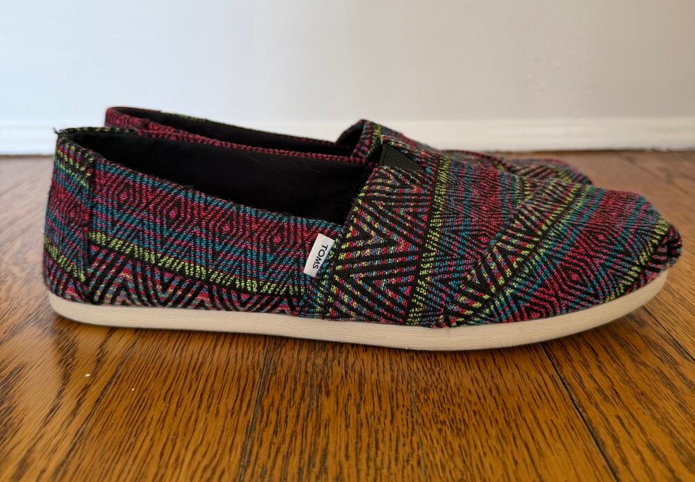 Toms Women's Boho Fabric Slip Ons Size 8